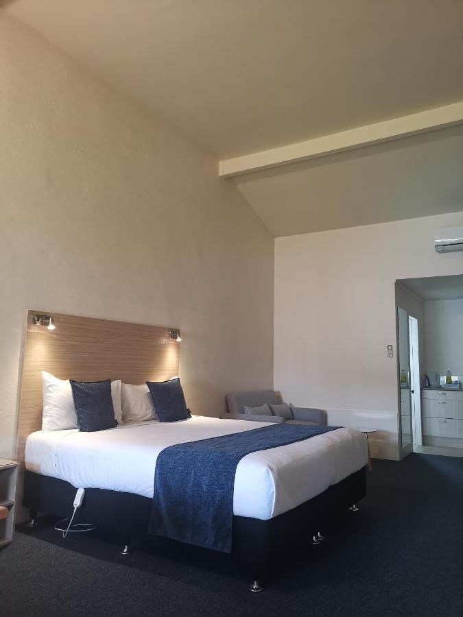Captains Quarters Motor Inn 케임브리지 외부 사진