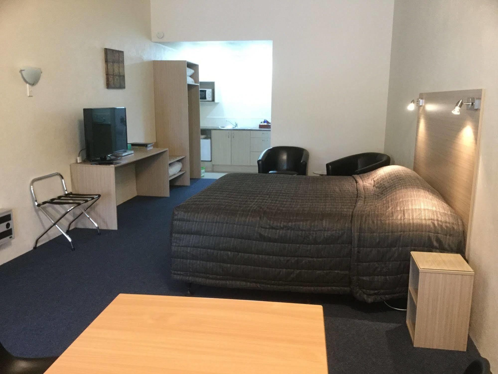 Captains Quarters Motor Inn 케임브리지 외부 사진